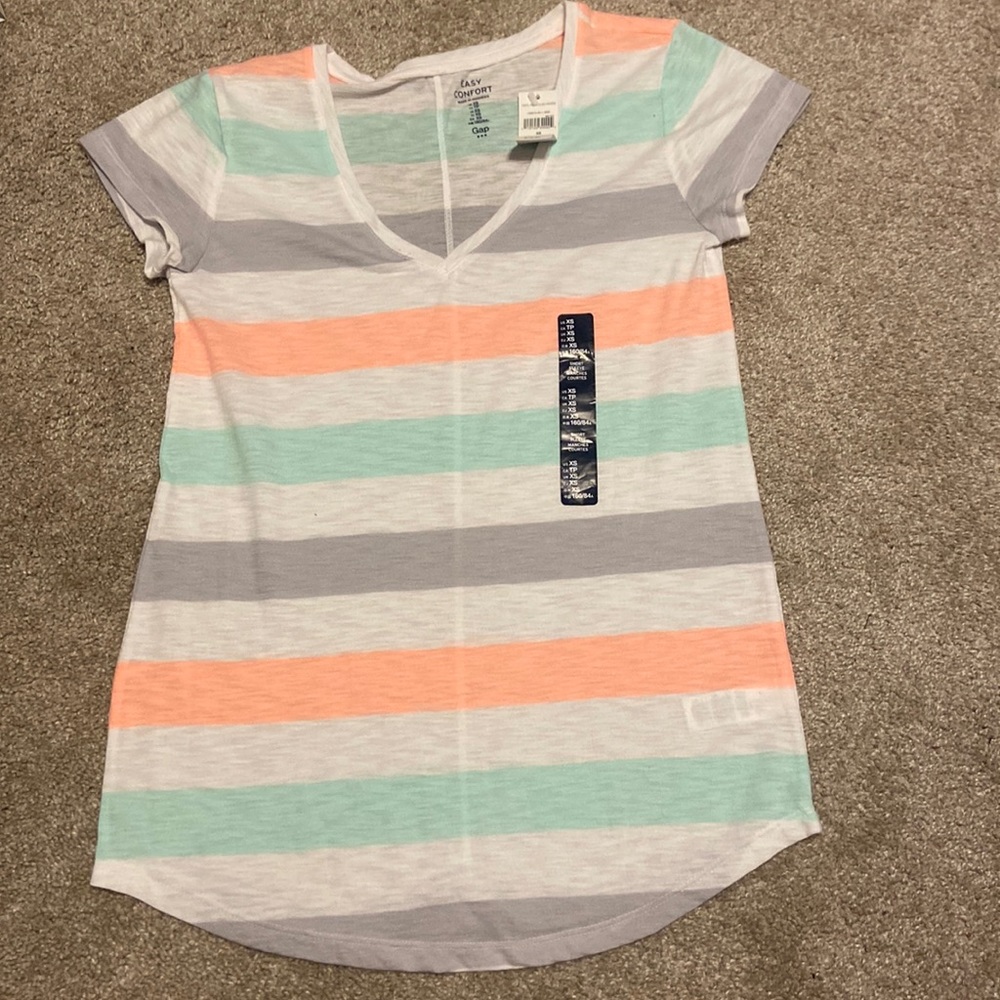 Gap t shirt
